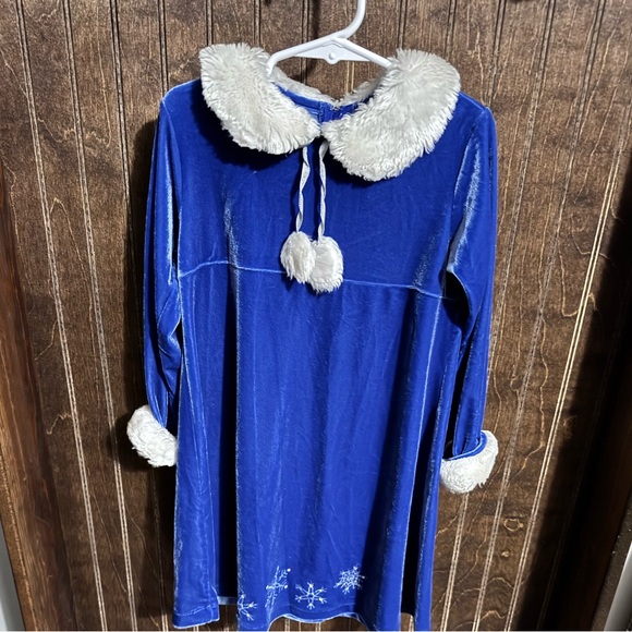 Blue Velvet Kids Dress with White Fur Trim - Picture 1 of 3